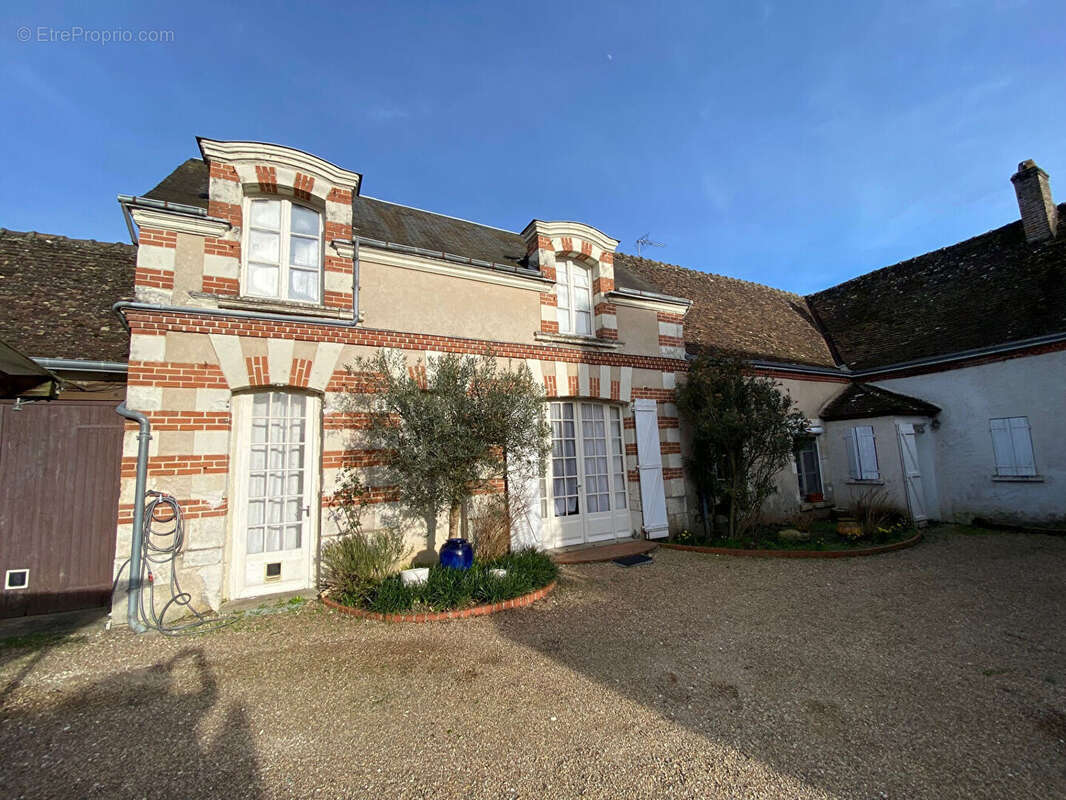 Maison à LIMERAY