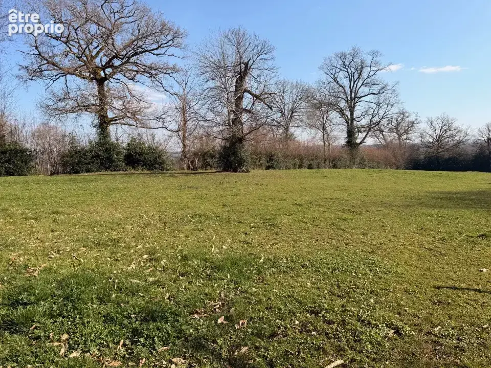 Terrain à SANSAC-DE-MARMIESSE