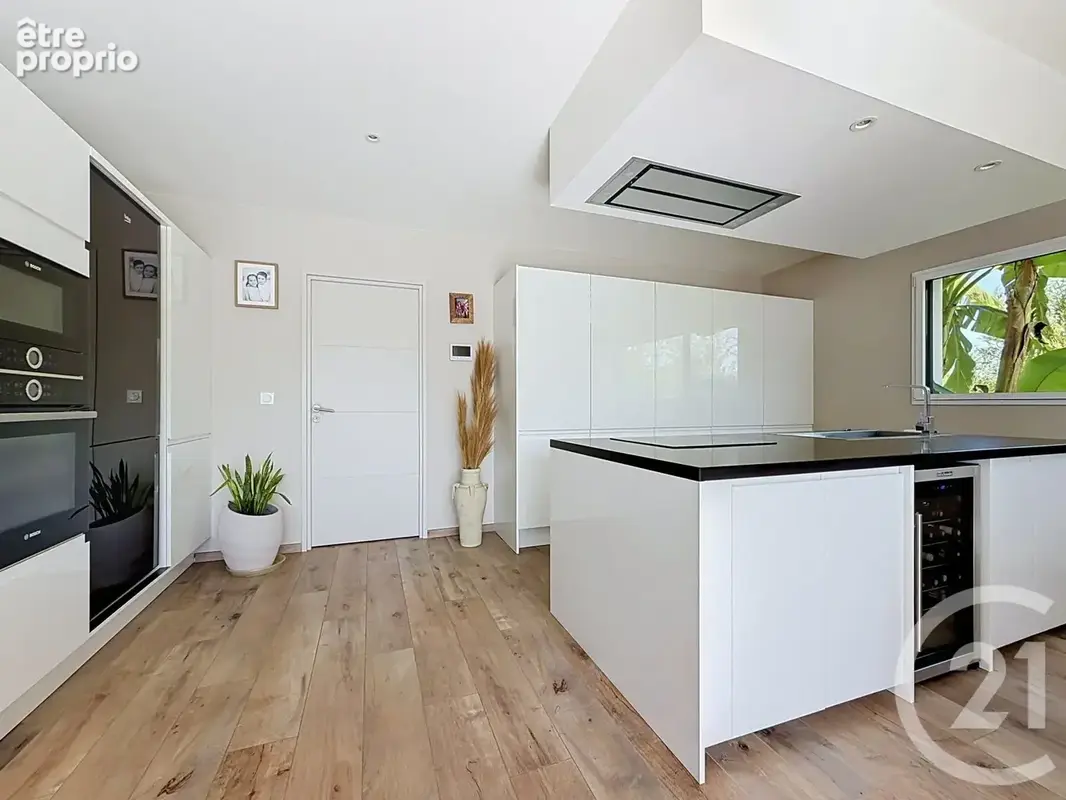 Maison 4 pièces 105 m² à vendre à Loupes (33370) - photo 4