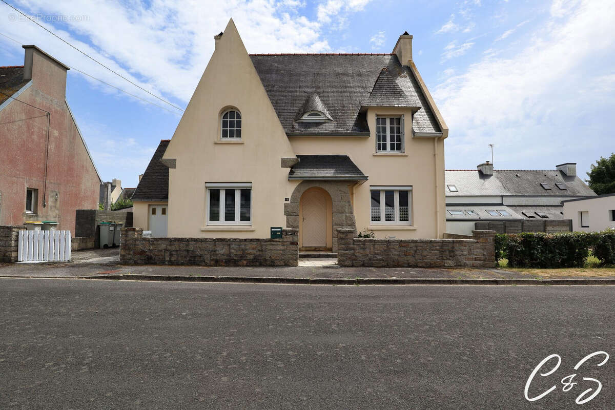 Maison à GUILVINEC