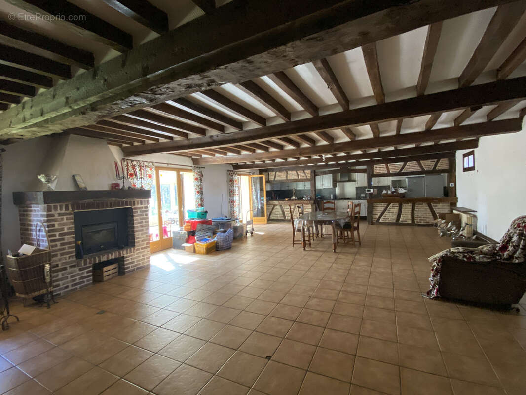 Maison à NEUFCHATEL-EN-BRAY