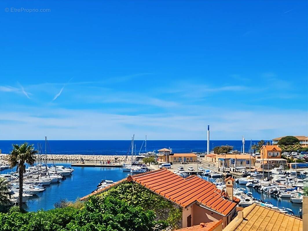 Appartement à SAUSSET-LES-PINS