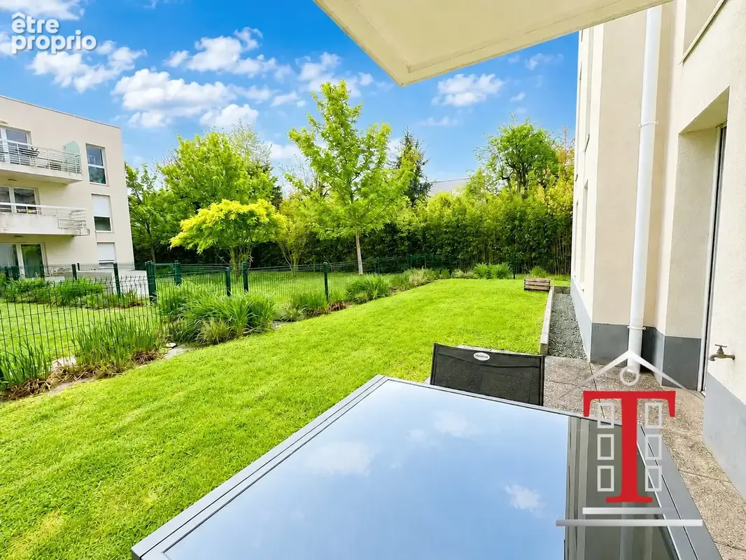 Terrasse avec jardin