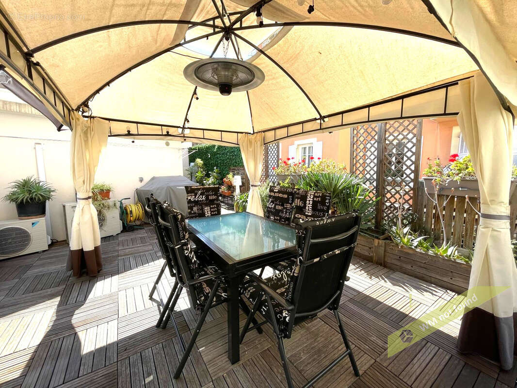 NICE LE PORT / Bas Mont-Boron - Magnifique Loft de 120 m2 hab ouvert sur 2 terrasses aménagées de 110 m2 - photo 6