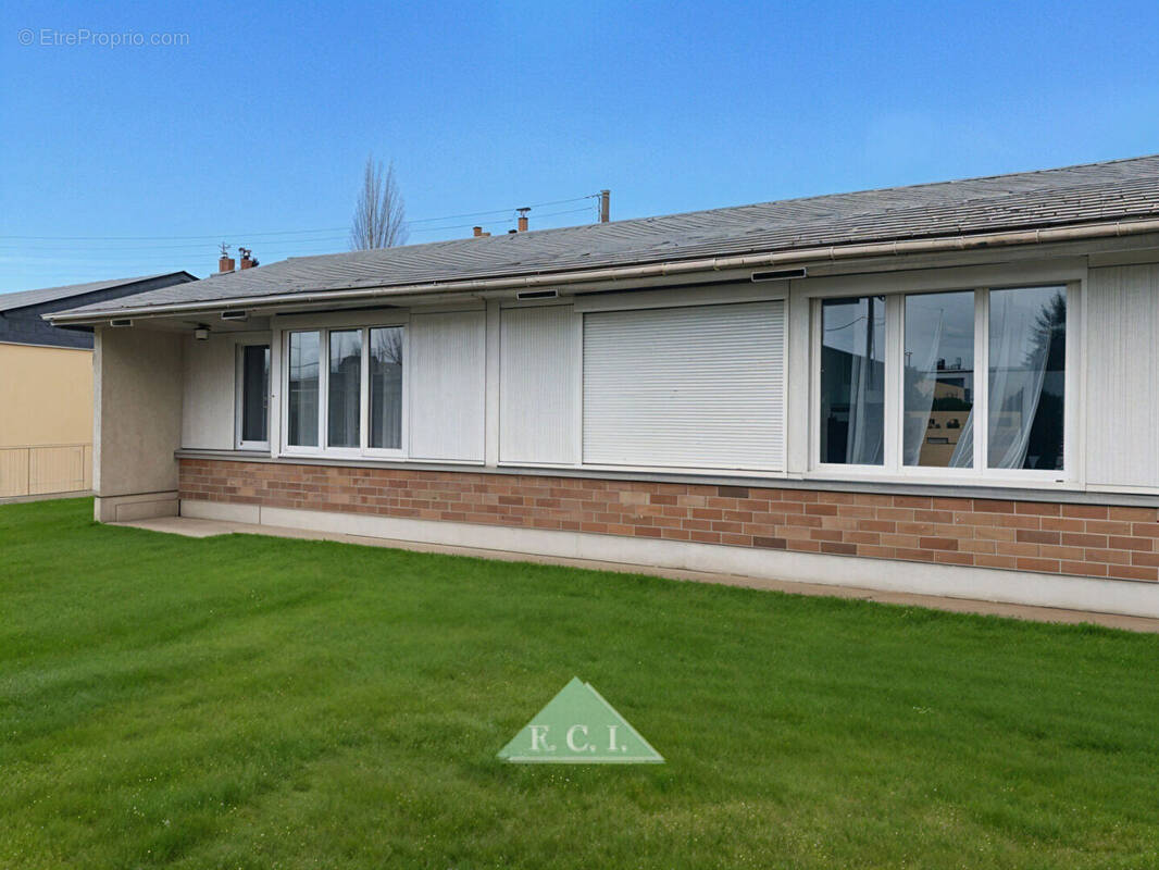 Maison à EZY-SUR-EURE