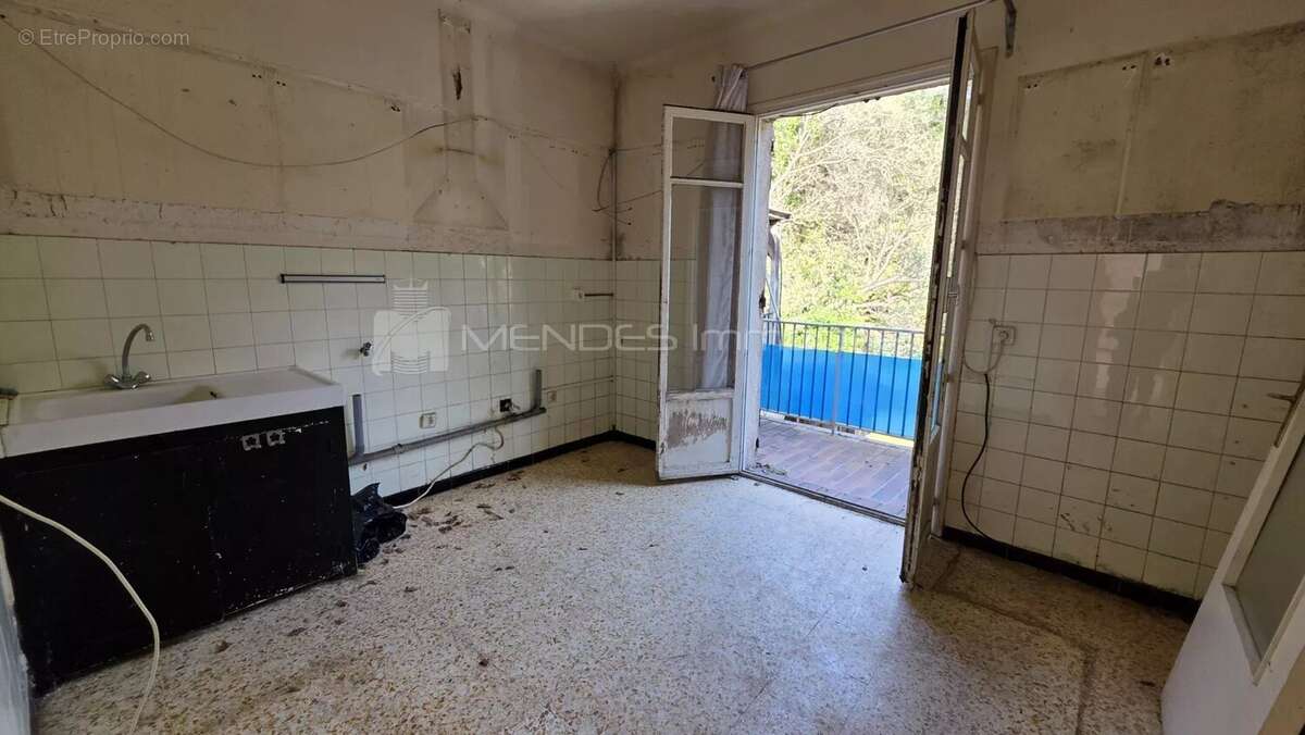 Maison familiale-immeuble a renover la trinite - photo 28