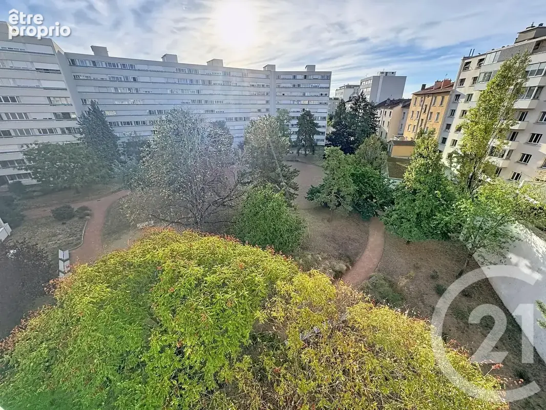 Appartement 4 pièces 82 m² à vendre à Lyon-7e (69007) - photo 4