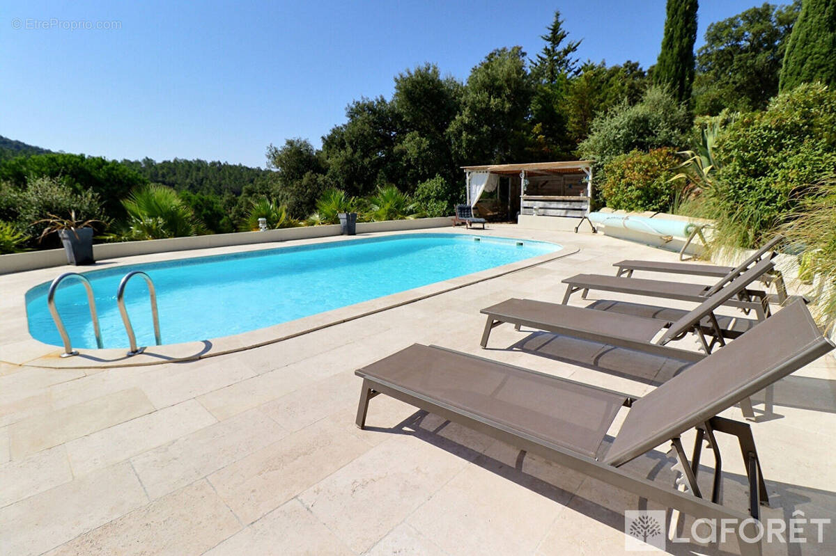 Maison à LA LONDE-LES-MAURES