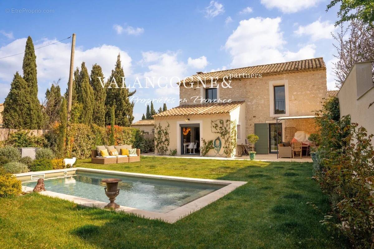 Maison à EYGALIERES