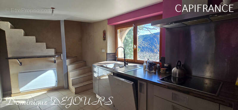 Très Belle Maison en pierres dominant la Vallée de l'Eyrieux avec une vue splendide. 3 chambres, un grand séjour et une piscine - photo 58