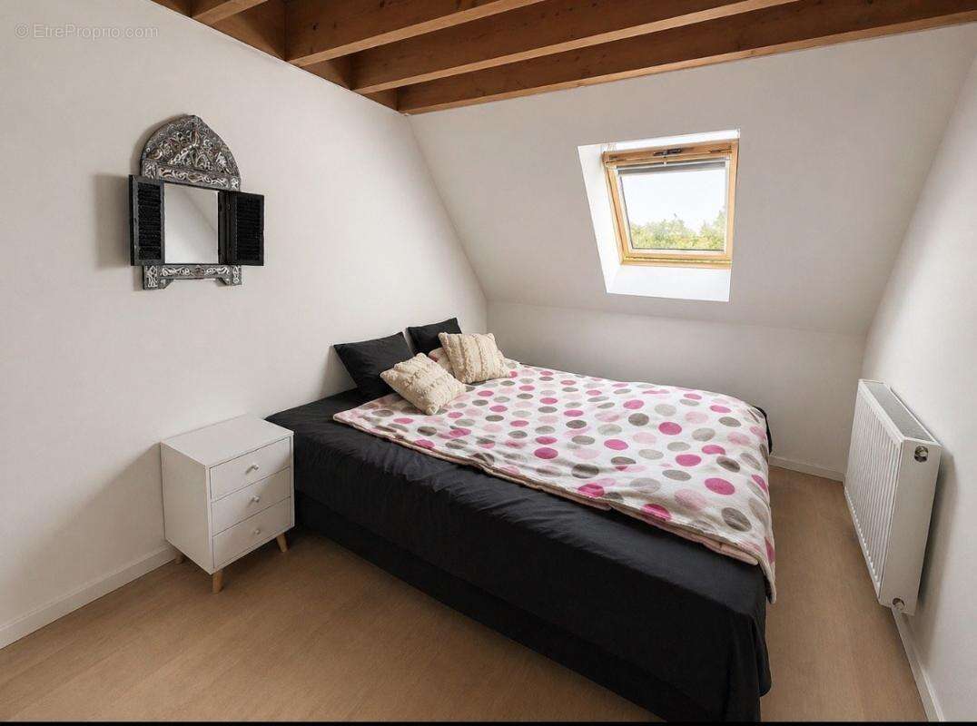 Maison à LES ESSARTS-LE-ROI