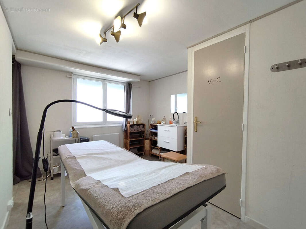 Maison à LA VILLE-AUX-DAMES