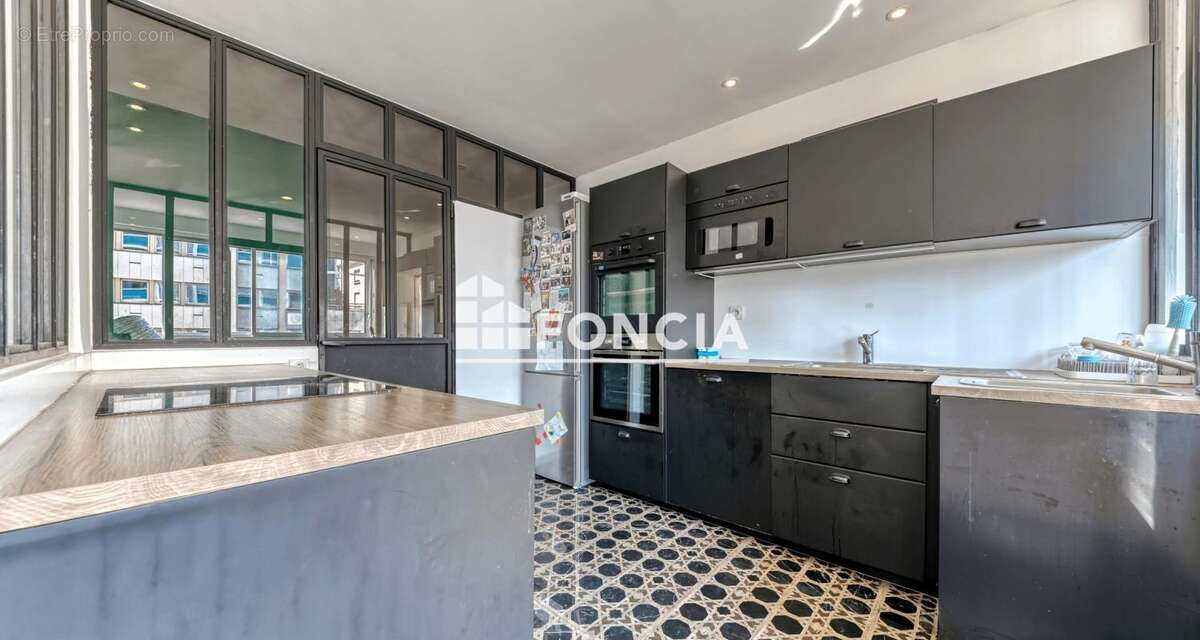 Appartement à LYON-6E