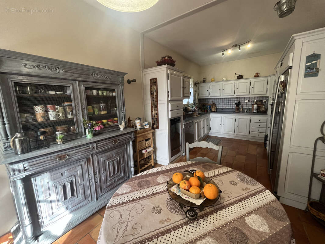 Maison à SAINT-QUENTIN-LA-POTERIE