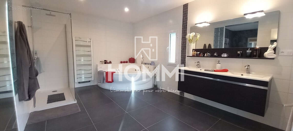 Maison à SAINT-MARS-DU-DESERT