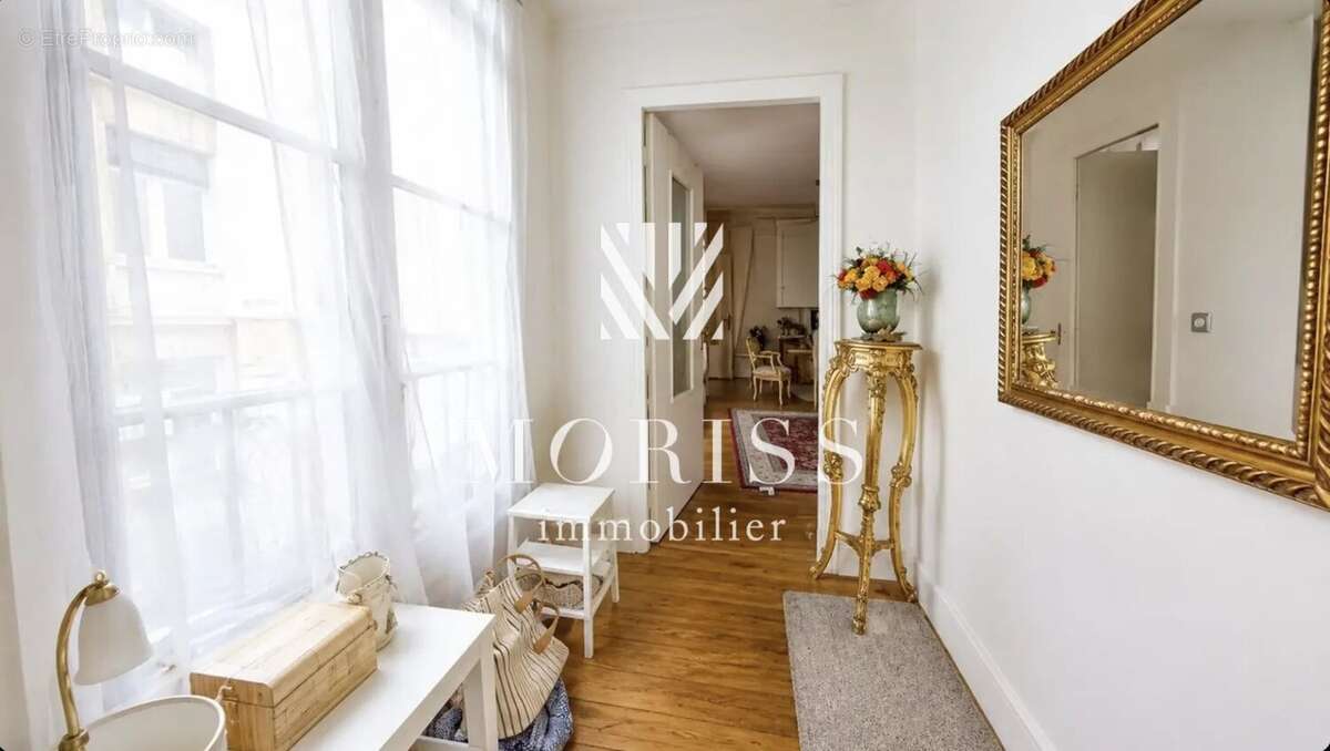 Appartement à PARIS-9E