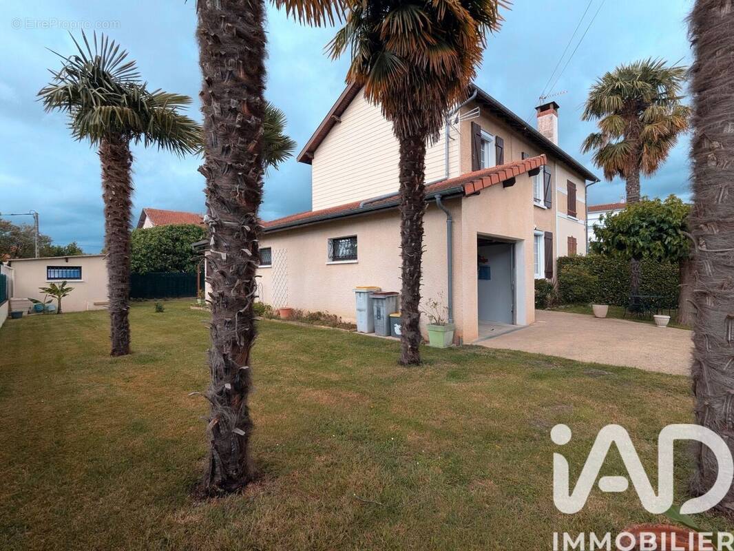 Photo 1 - Maison à TARBES