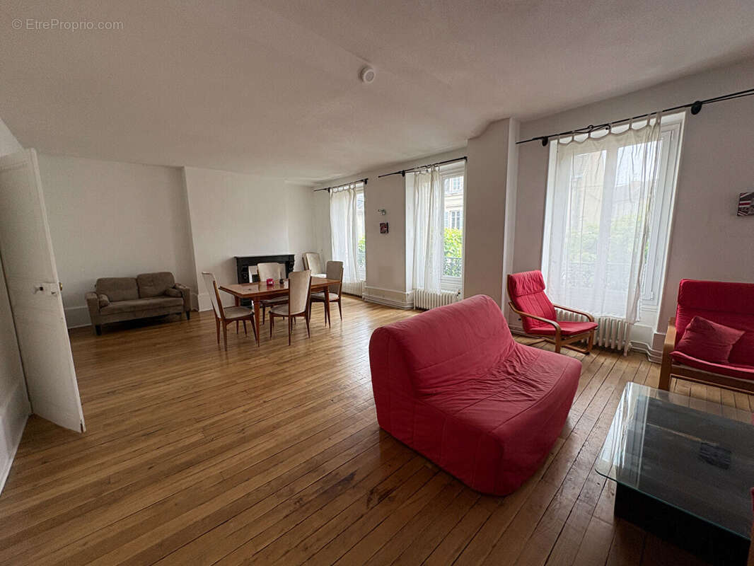 Appartement à MOULINS