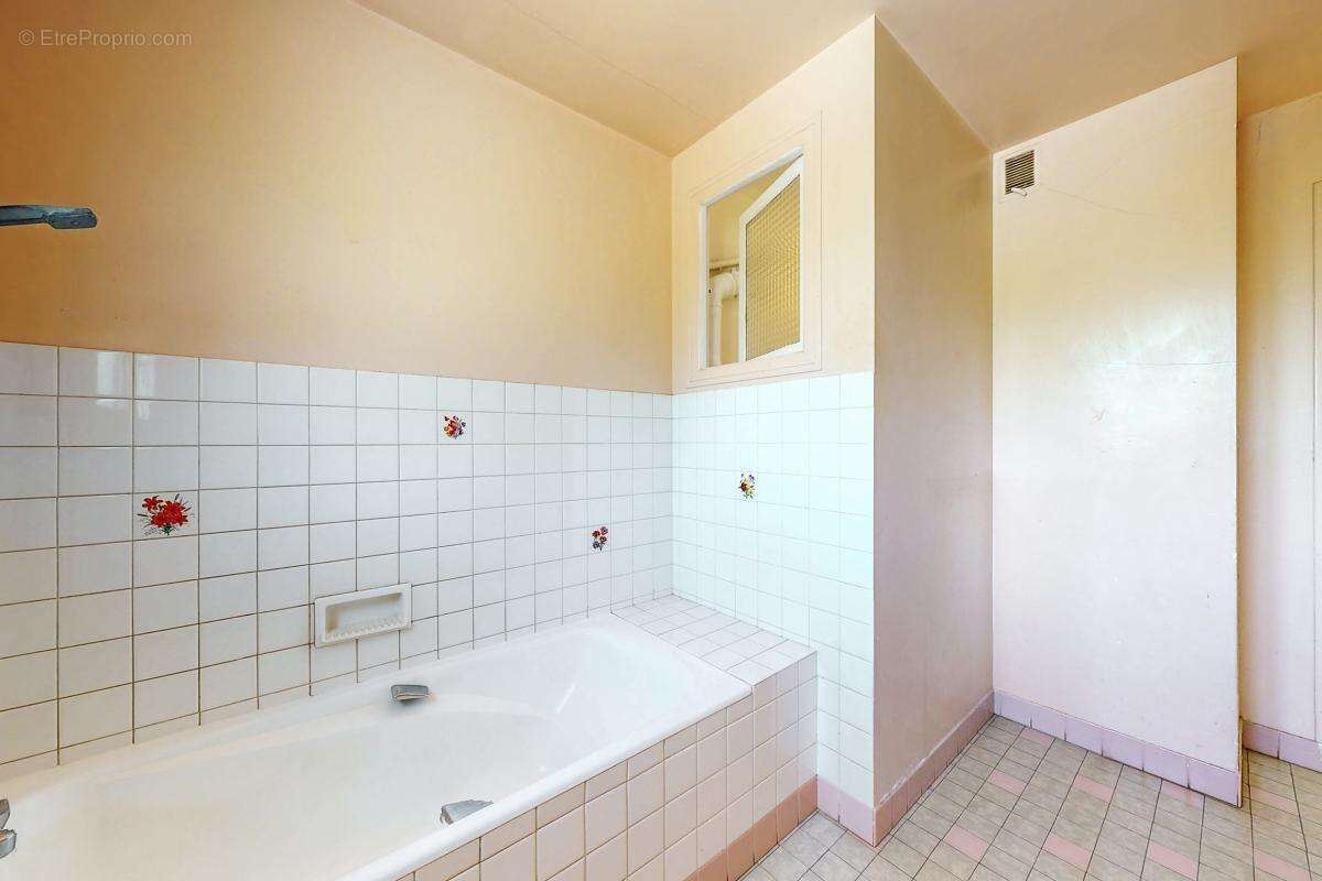 Maison à LA BOURDINIERE-SAINT-LOUP