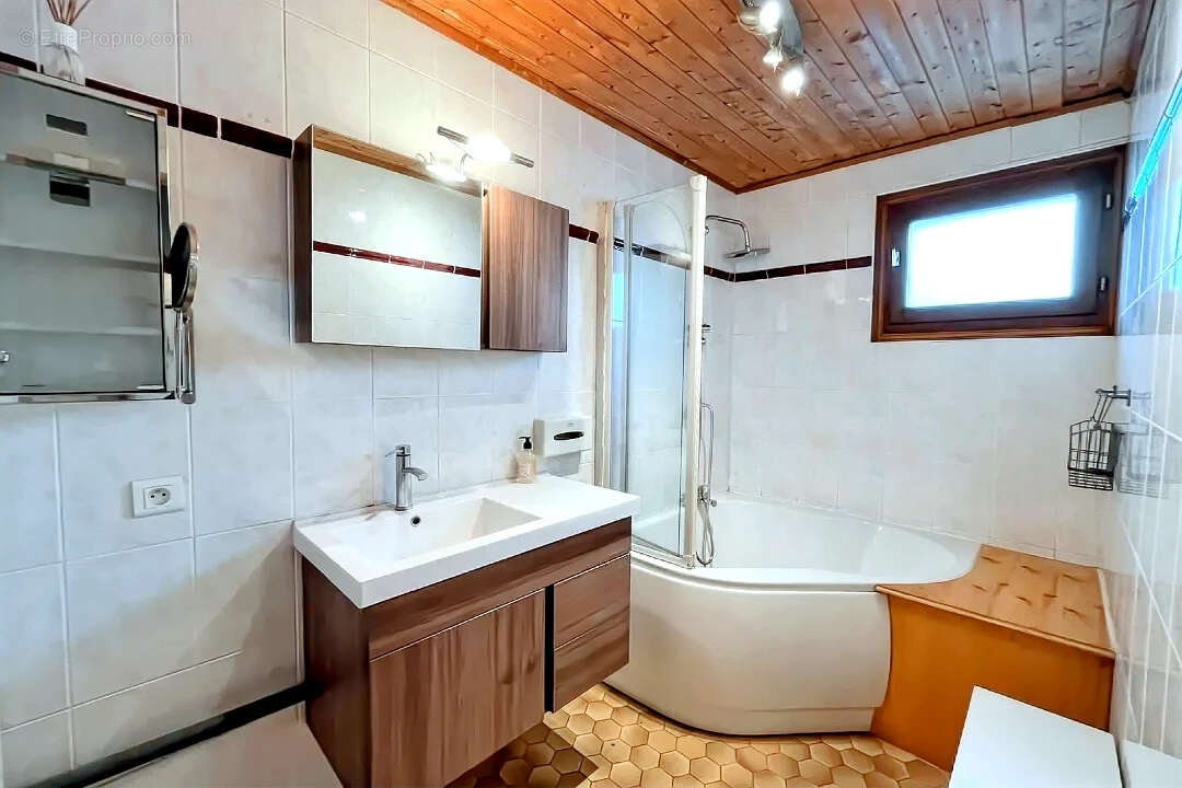 Appartement à CHATEL