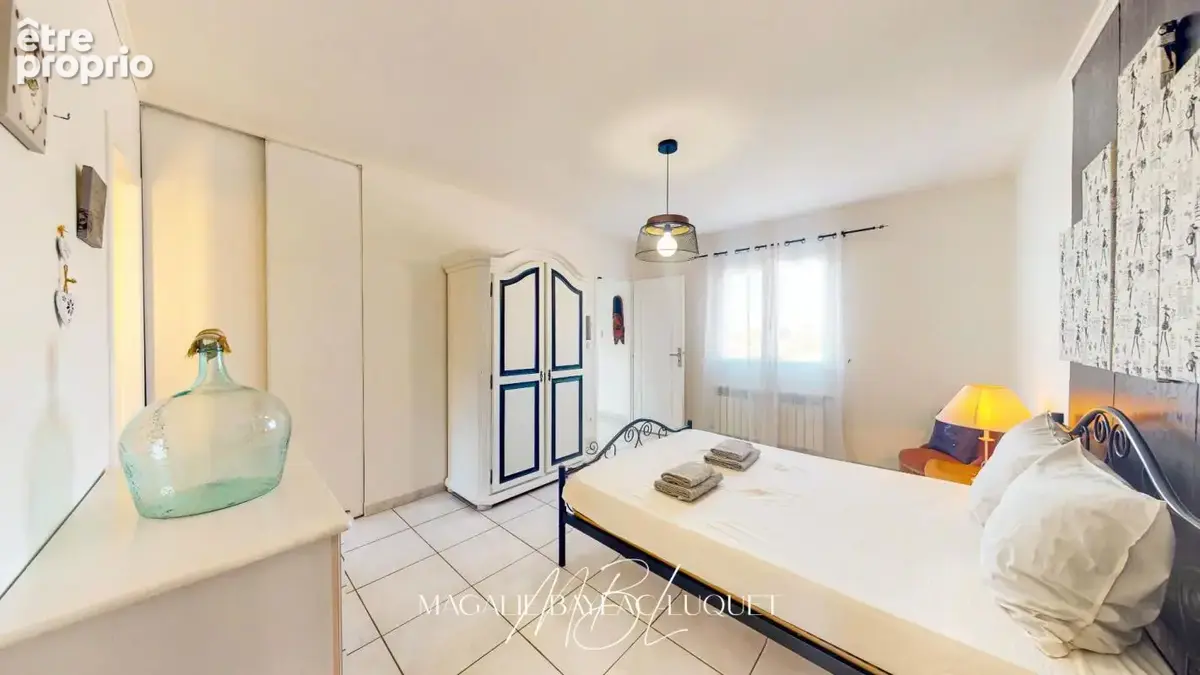 Béziers maison familiale d'environ 139 m²  3 chambres + bureau  jardin arboré  piscine  garage - photo 13
