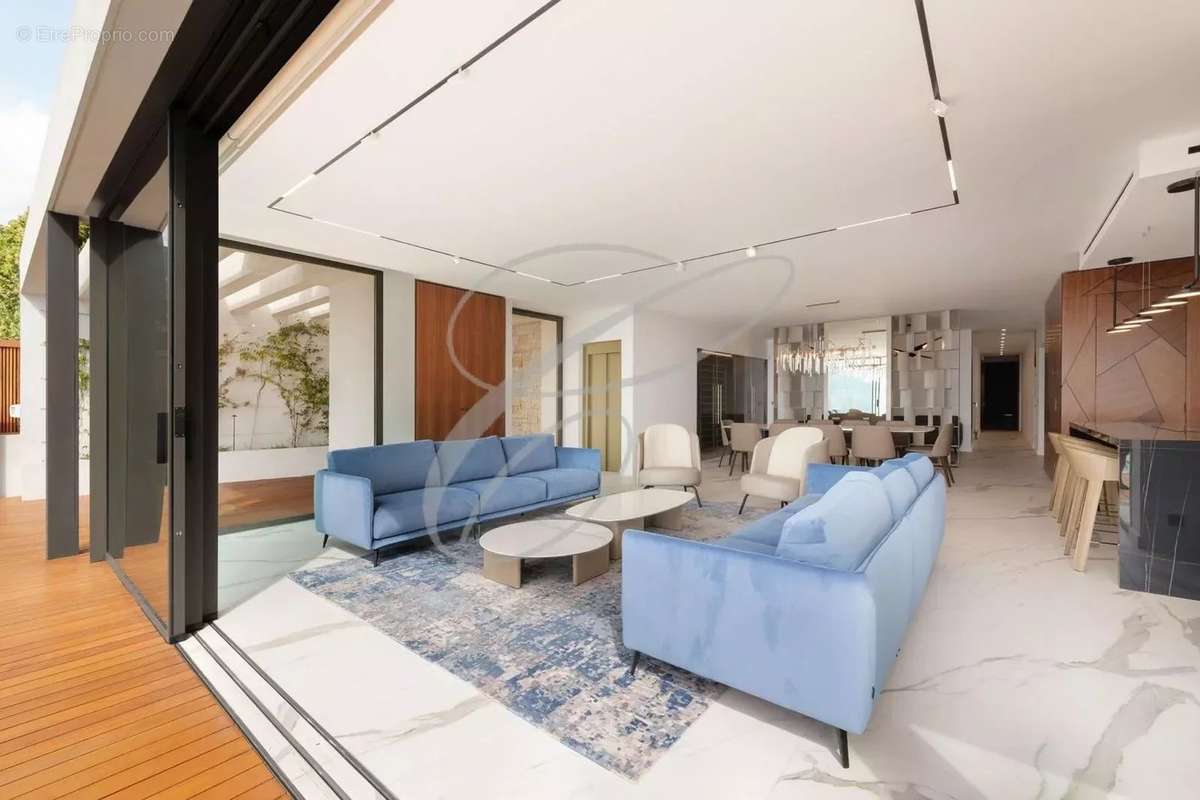 Maison à ROQUEBRUNE-CAP-MARTIN