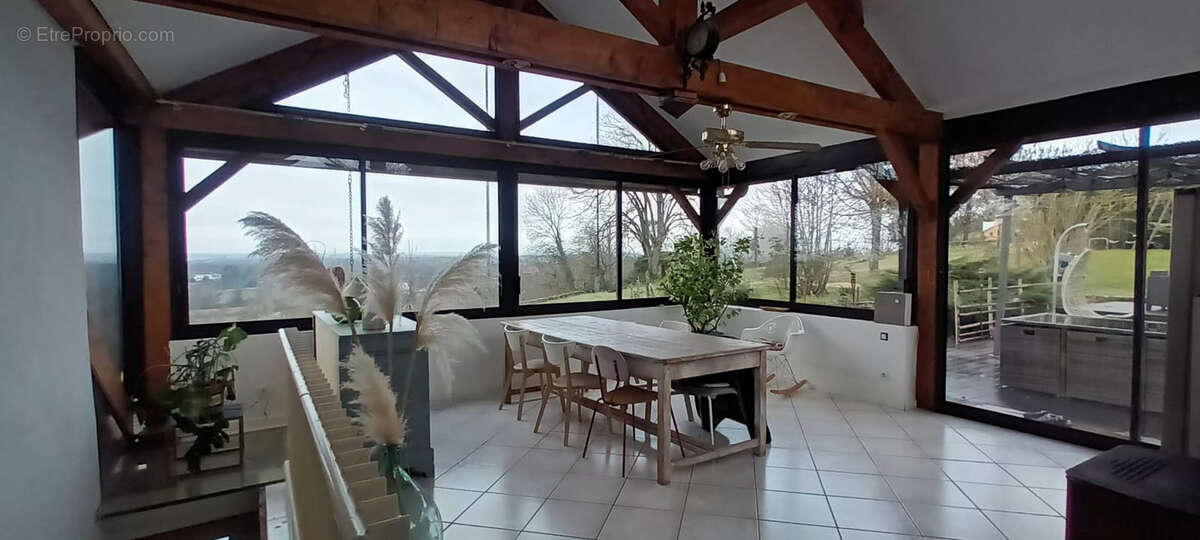 Maison à CREMIEU