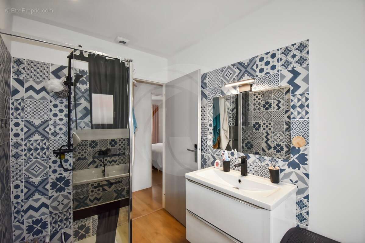 Maison à NEGREPELISSE