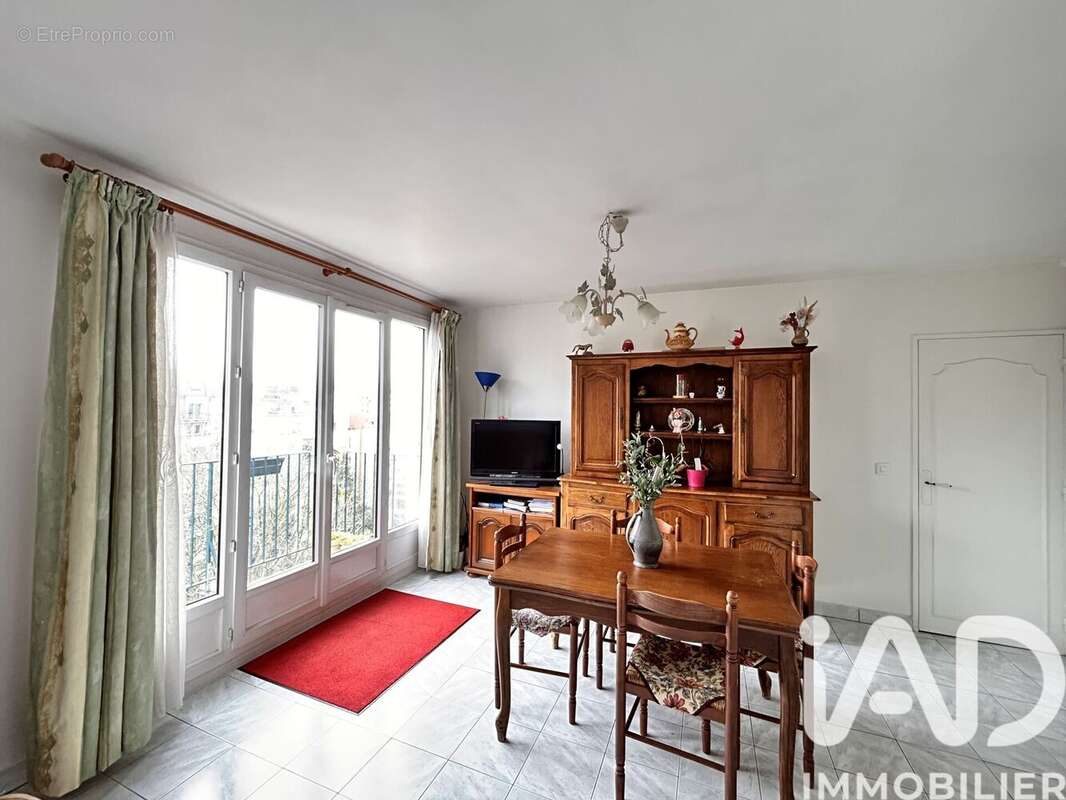 Photo 2 - Appartement à CHOISY-LE-ROI