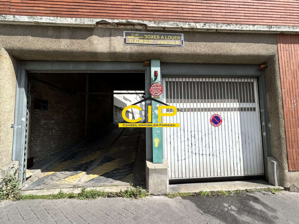 Parking à PARIS-19E