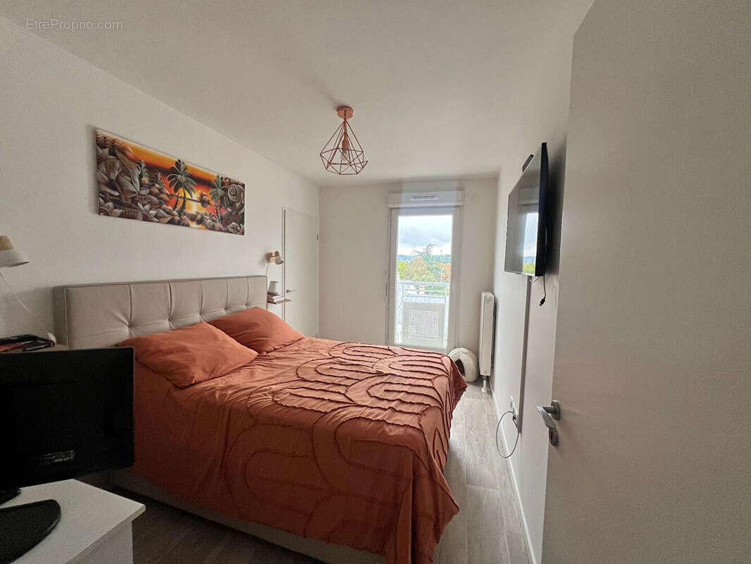 Appartement à SARTROUVILLE