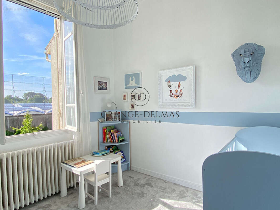 Maison en pierre avec garage, jardin et piscine - LESCURE - photo 15