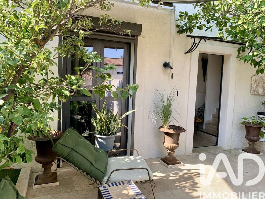 Photo 2 - Maison à COGOLIN