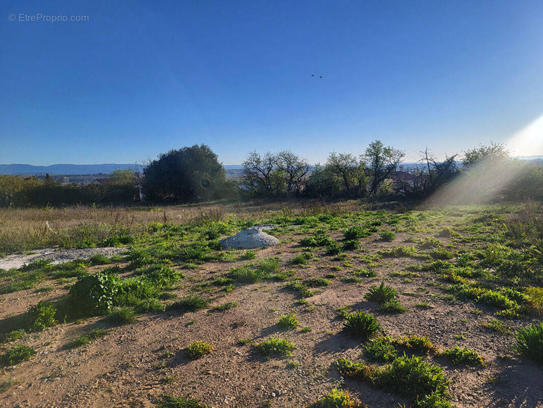 Terrain à CARCASSONNE