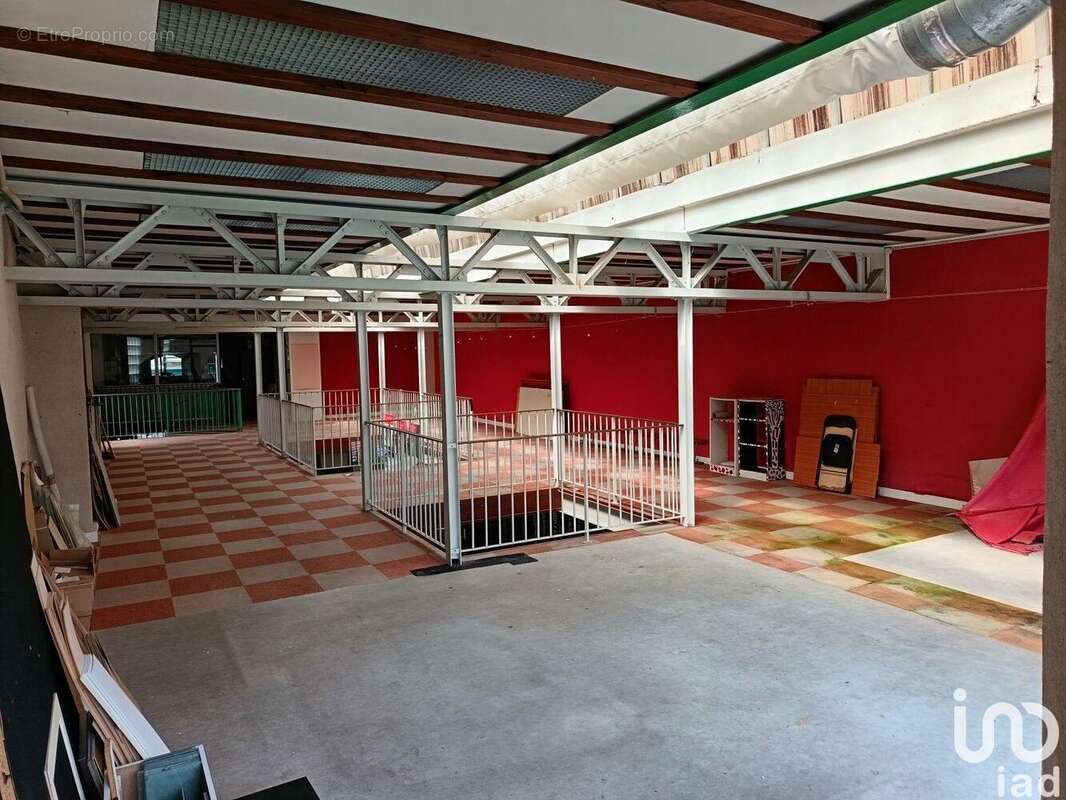 Photo 2 - Commerce à LIMOGES