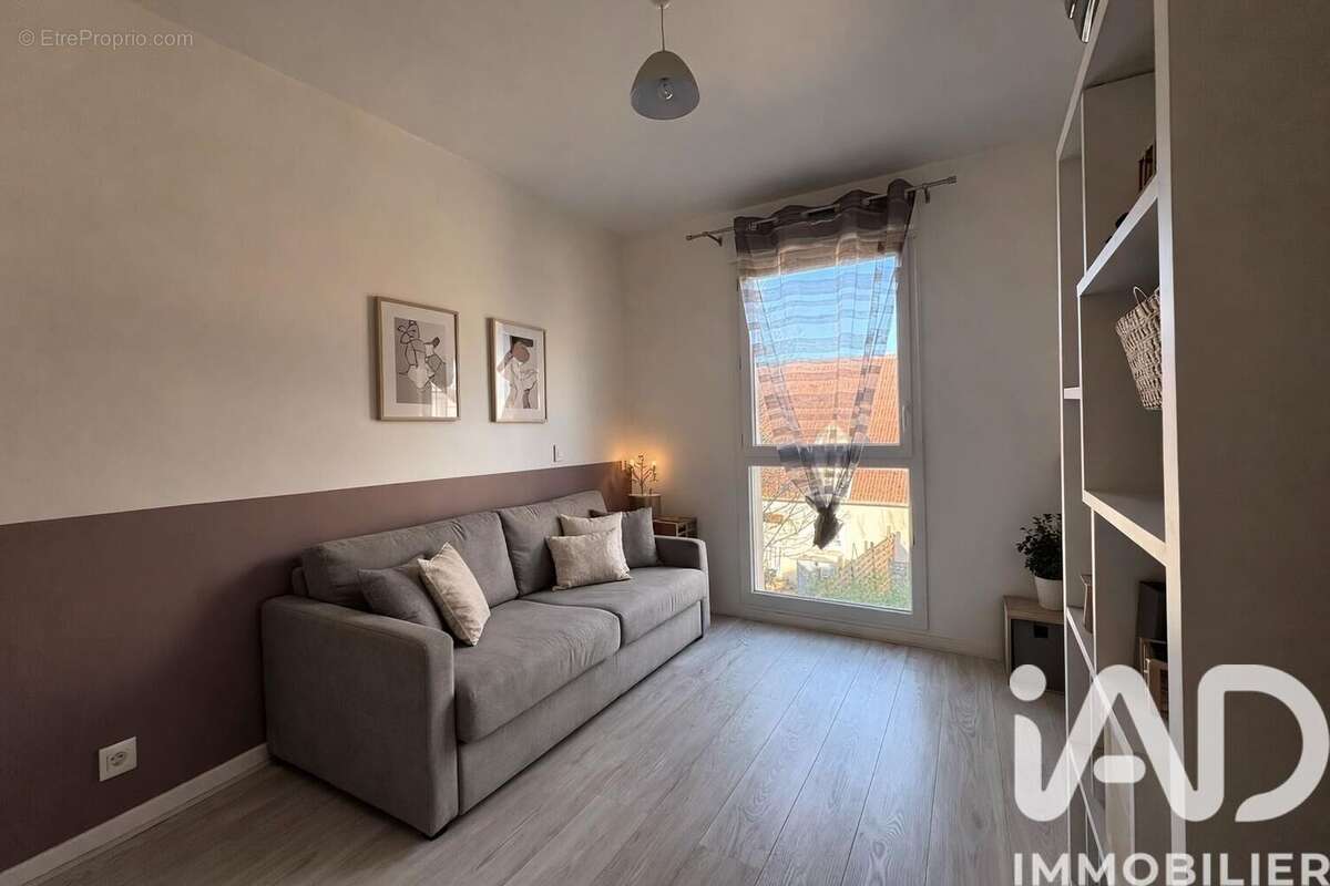Photo 2 - Appartement à BRIE-COMTE-ROBERT