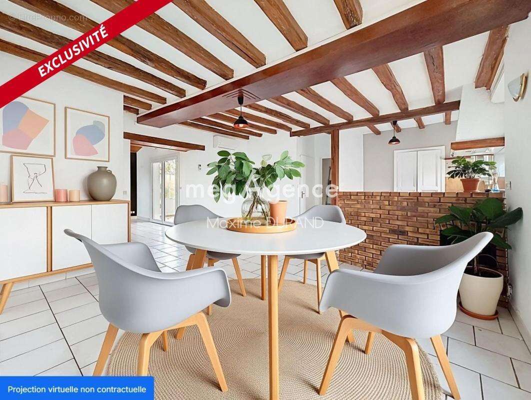 Appartement à TREMENTINES