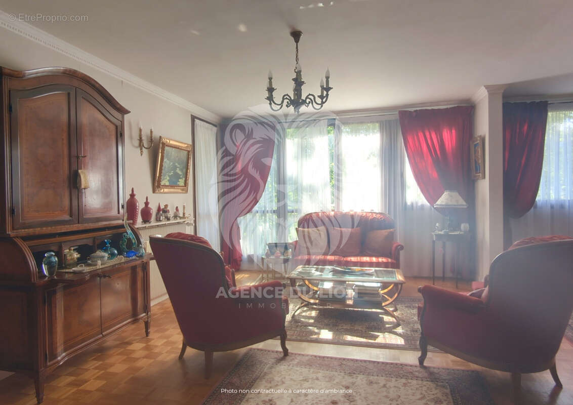 Appartement à BEAUCHAMP