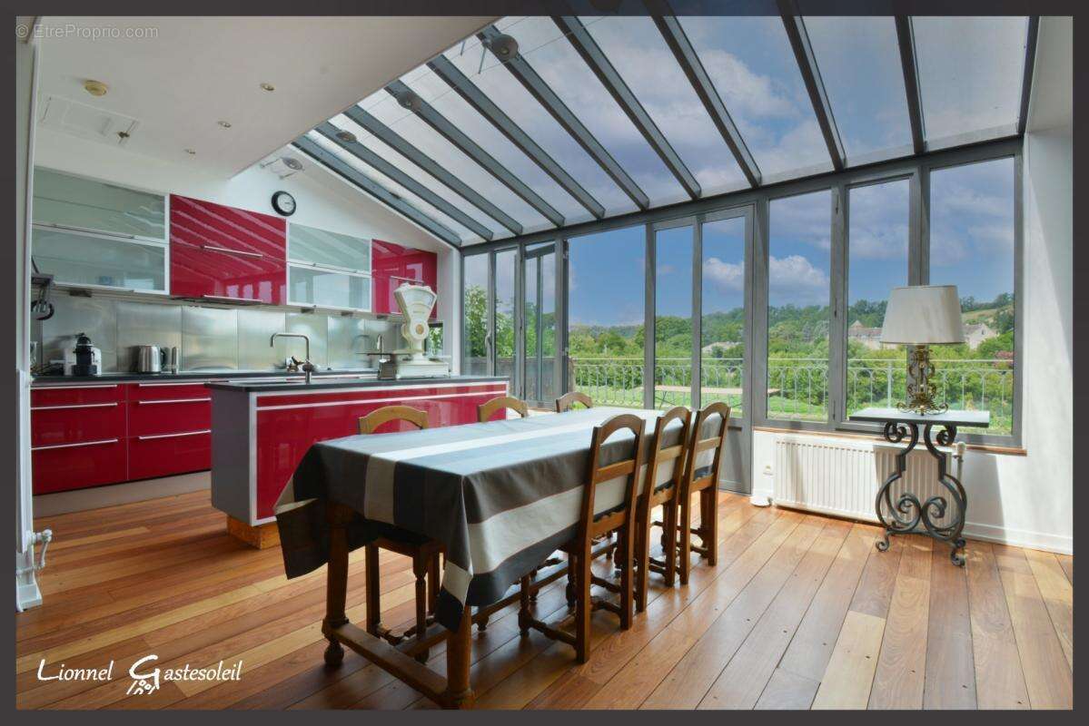 Maison de ville de caractère à vendre 3 à 4 chambres avec vue sur la Dordogne à SAINTE FOY LA GRANDE (33) - photo 2