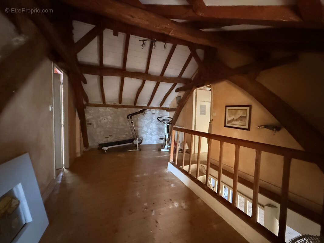 Maison à SAINT-VITE
