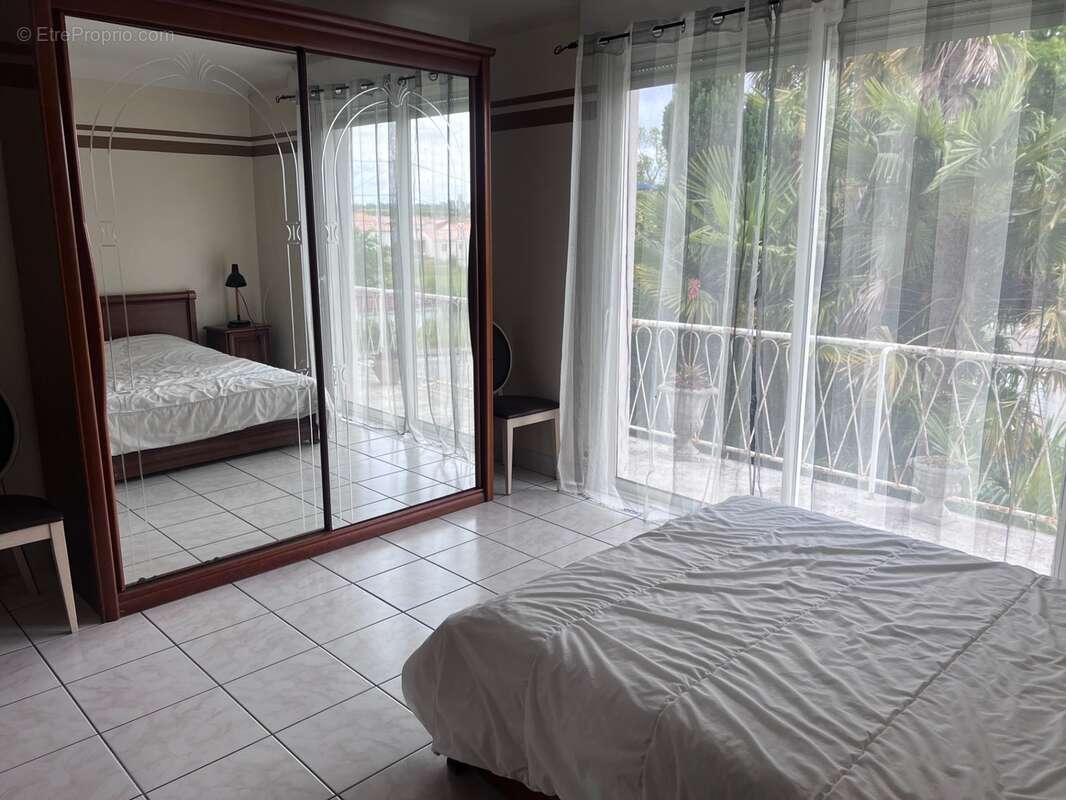 Maison à vendre 6 pièces SAINTES (17) et un appartement - photo 9