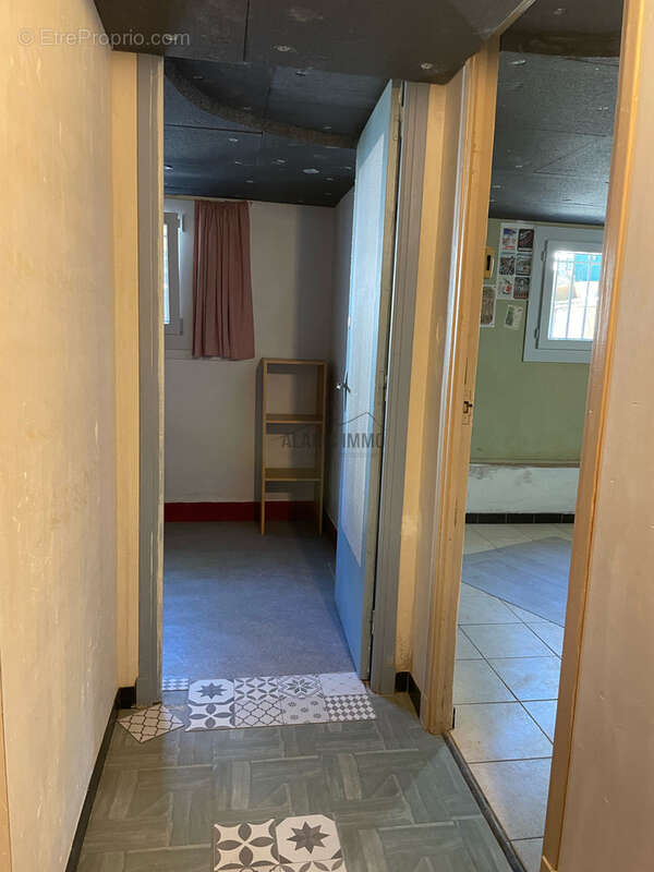 Maison à DOUZENS