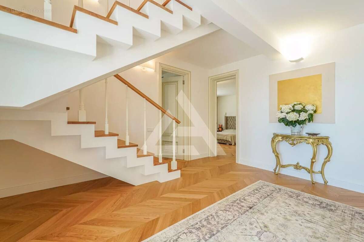 Maison à ROQUEBRUNE-CAP-MARTIN