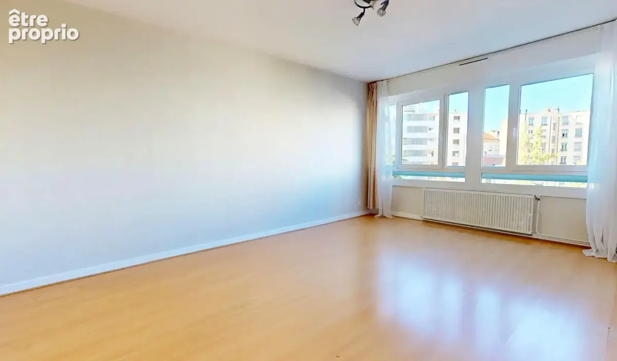 T4 77m2 avec vue parc et au grand calme ! - photo 2