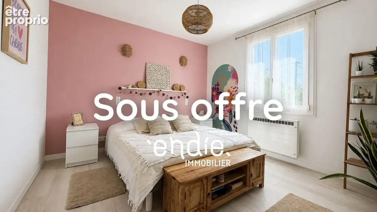 Maison à ESMOULINS