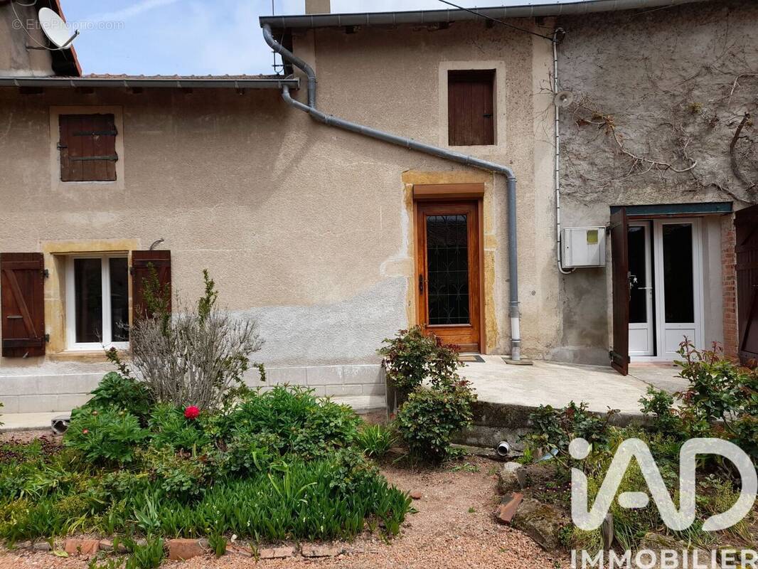 Photo 1 - Maison à URBISE