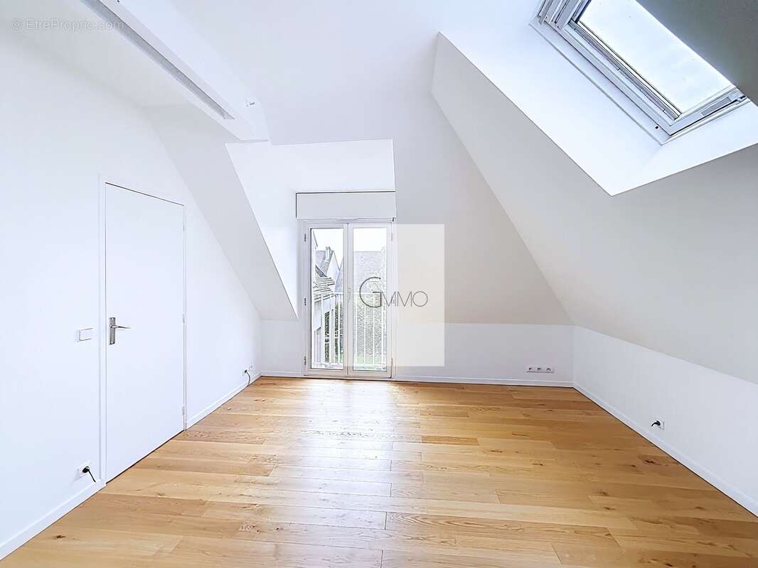 Maison à L'HAY-LES-ROSES