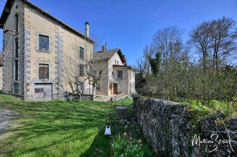 Maison à MESSIMY