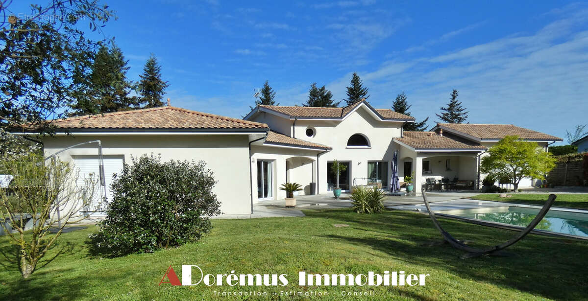 Maison à LATRESNE