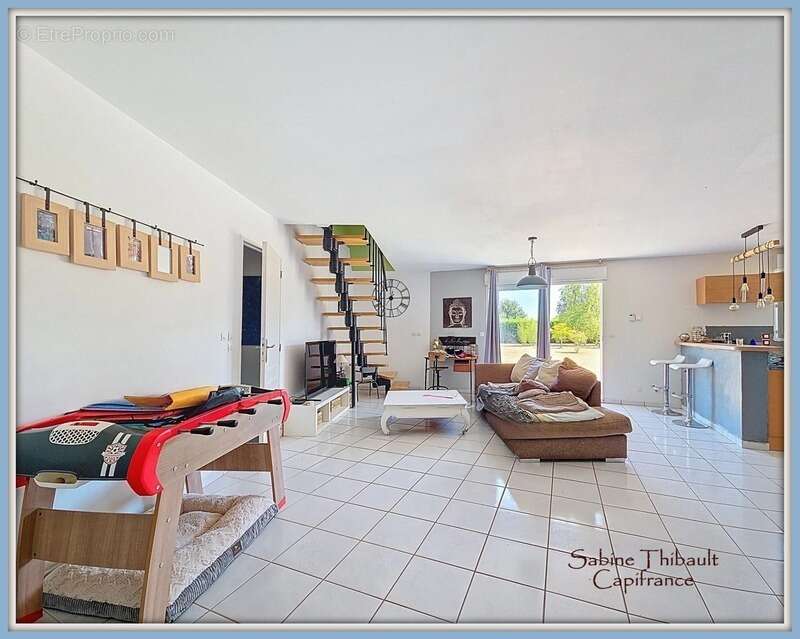 Dpt Indre et Loire (37), à vendre SOUVIGNE maison 6 pièces - 144 m2 - Terrain clos - photo 9